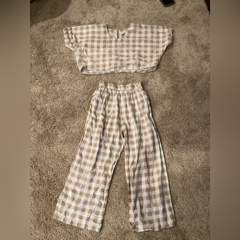 Girls matching set size 11. Great condition.